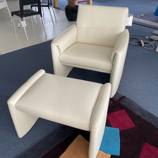 Fauteuil Leolux Boavista avec pouf