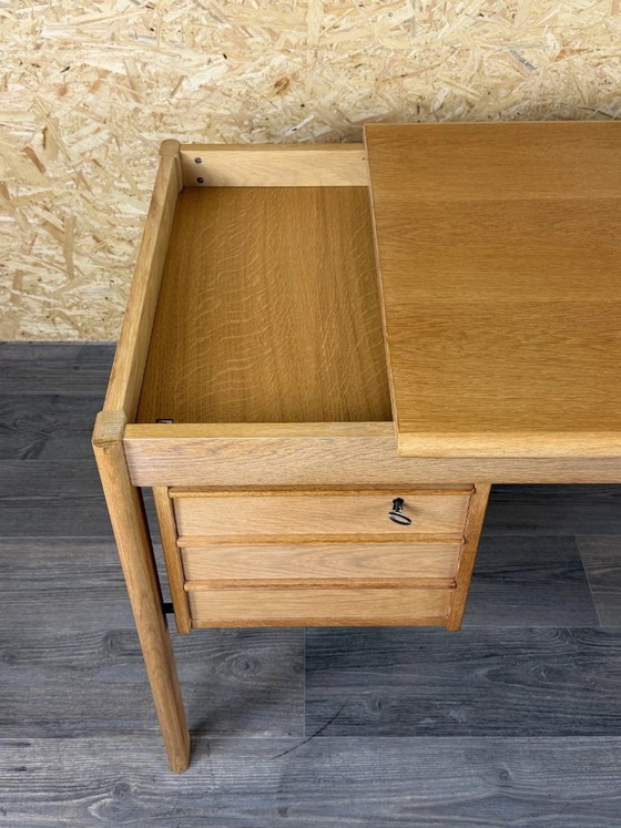 Scrivania in rovere con piano scorrevole, anni '60/'70, di Peter Løvig Nielsen per Løvig (photo 15 of 23)