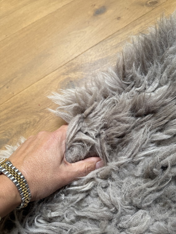 Image 1 of 70s style schapenwollen kleed (grootte 205x310)