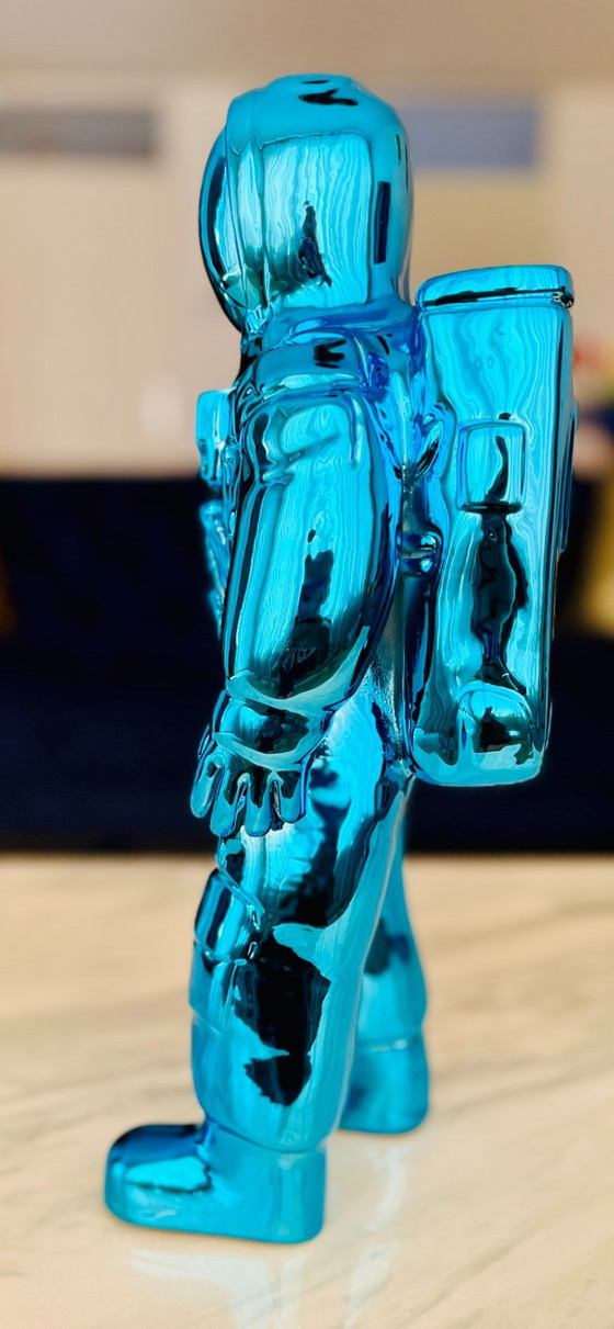 Big Astronaut Sculpture Popart Pop Art Luxury Money Statue Unique Blue New Decor – Other (photo 4 of 5)