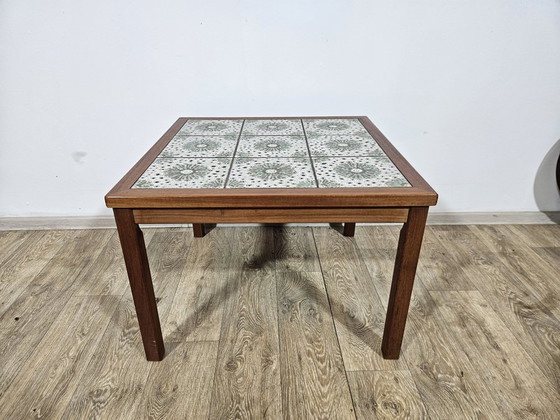 Teak Table with Ceramics, Denmark, 1960s – Coffee table books, Wood, Scandinavian (photo 6 of 14)