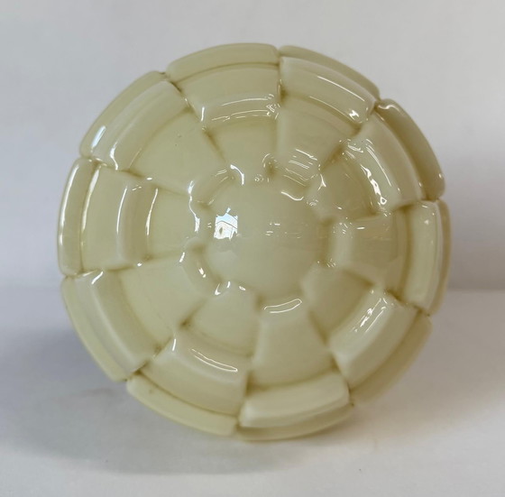 Image 1 of Lámpara colgante Art Déco antigua Thabur 'Alcachofa' color crema con aplique de cobre.