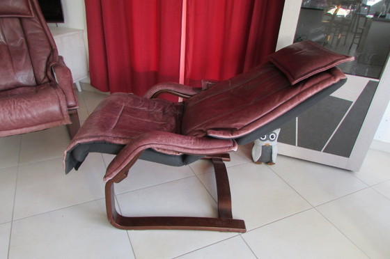 Image 1 of Pair of leather recliners, 1980-90