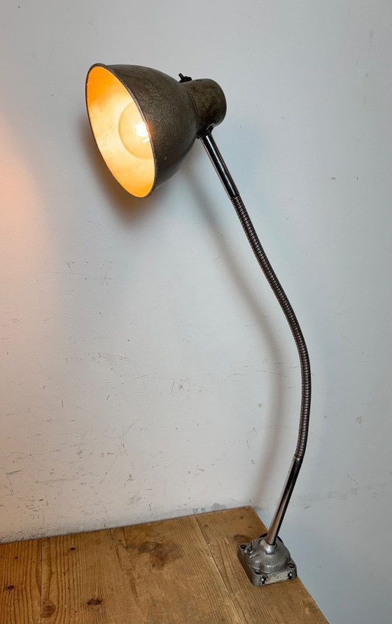 Image 1 of Lampe de table à col de cygne de style industriel gris, années 1960