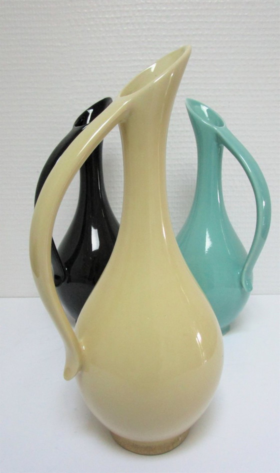 Image 1 of Tres jarras de cerámica de la década de 1960