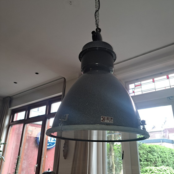 Image 1 of Lampada a sospensione industriale originale smaltata