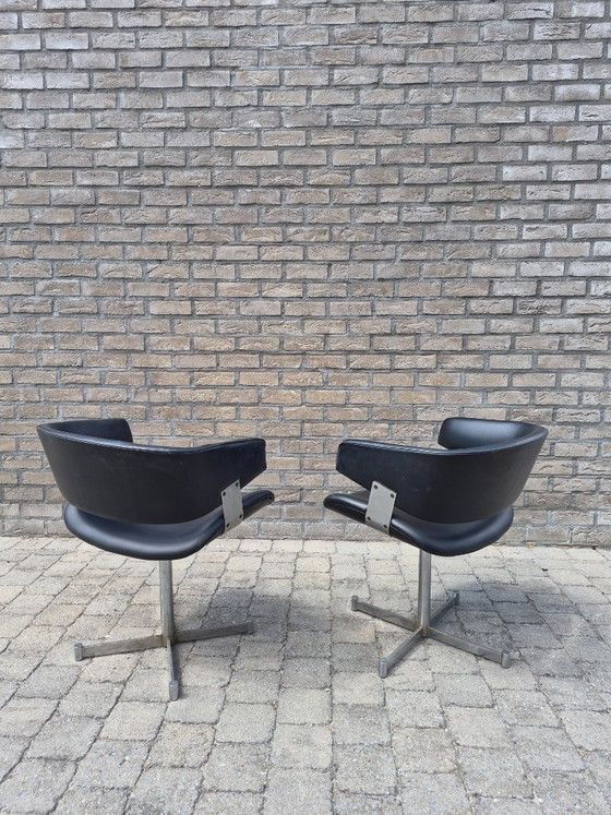 Image 1 of Artifort Geoffrey Harcourt 2 design armchairs F63 black