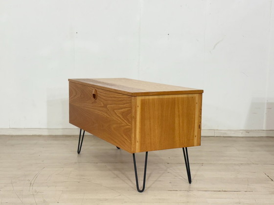 Image 1 of Prachtig dressoir/ladekast van Hellerau, serie 427 – design uit het midden van de 20e eeuw.