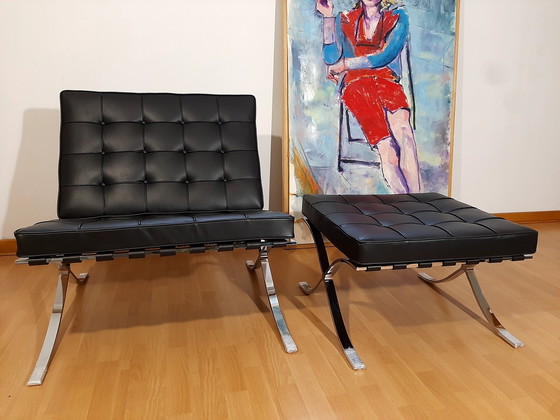 Image 1 of Knoll Set Barcelona New-Never Used Black Leather Design by Ludwig Mies Van Der Rohe and Lilly Reich (1929)
