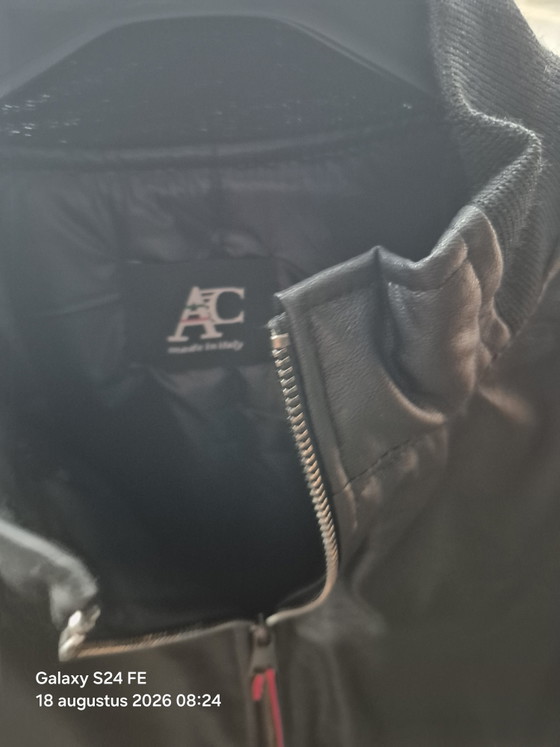 Chaquetas AC – Regalos, Leather, Textile (photo 8 of 10)