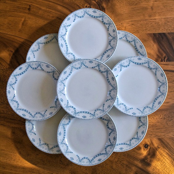 Image 1 of 9 grandi piatti piani antichi in pietra di ferro firmati Sarreguemines Juliana