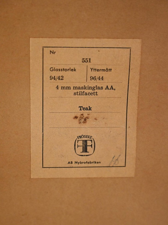 Image 1 of Zweedse teakhouten spiegel met gevormd glas