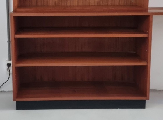 Image 1 of Librería de mediados de siglo