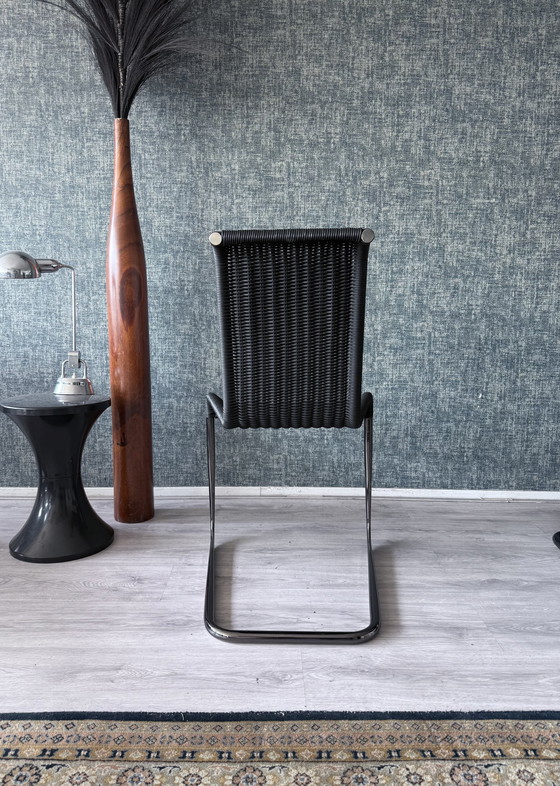 Image 1 of Set van 4 Tecta D20 sledestoelen - zwart wicker & parelchroom