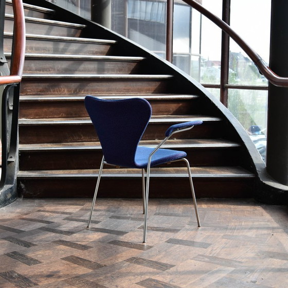 Image 1 of Fritz Hansen Schmetterlingsstuhl