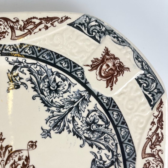 Image 1 of Assiette carré / plat Longchamp modele "Diane" ,faïence polychrome, fin XIXe s.