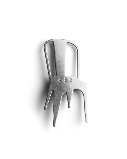 Broche Tolix chaise Xavier Pauchard