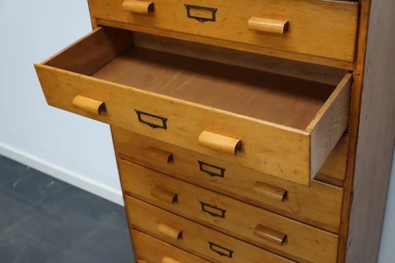 Image 1 of Mobiletto da farmacia industriale tedesco in legno di faggio, metà del XX secolo