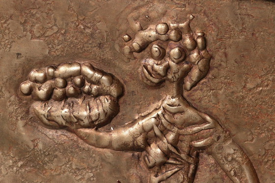 Image 1 of Specchio scultoreo in rame martellato attribuito ad Angelo Bragalini".