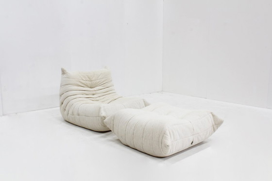 Image 1 of Vintage Togo fauteuil met poef 1980s Michel Ducaroy Ligne Roset