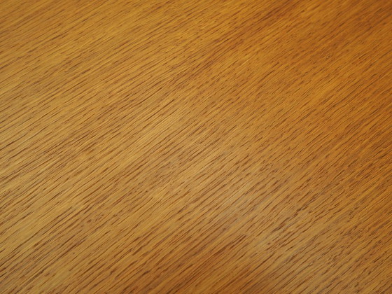 Image 1 of Eikenhouten bureau, Italiaans design, jaren 70, vervaardigd in Italië.