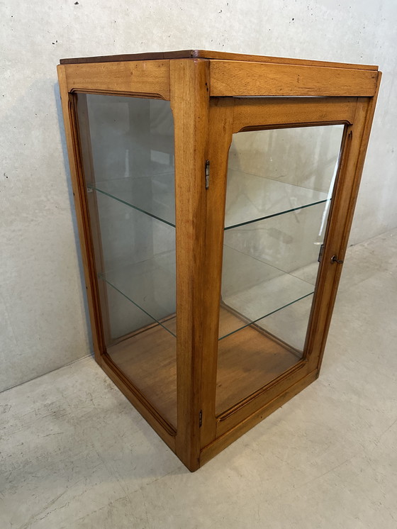 Image 1 of Vetrina vintage