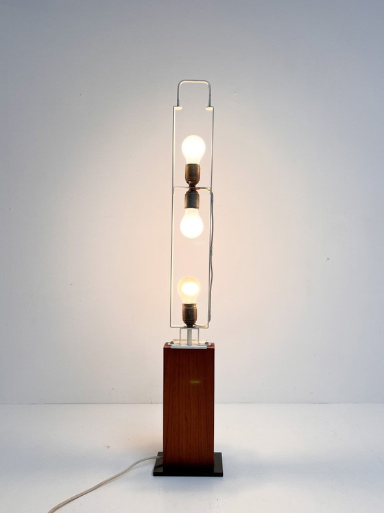 Lámpara de teca de mediados de siglo, 98 cm, década de 1970. – Lámparas de pie, Metal (photo 11 of 11)