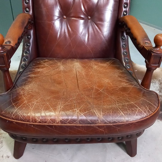 Image 1 of Poltrona da biblioteca particolarmente bella con borchie