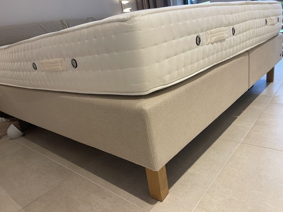 Bed Magnitude – Matrassen en bedbodems, Textile, Wood (photo 2 of 5)