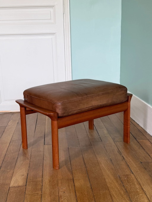 Pouf vintage scandinavo in teak e pelle. – hockers en poefs, Leather, Scandinavian (photo 2 of 9)