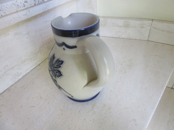 Traditioneller Steingutkrug mit Herstellermarke – Tischdekoration, Ceramic, Stone (photo 2 of 7)