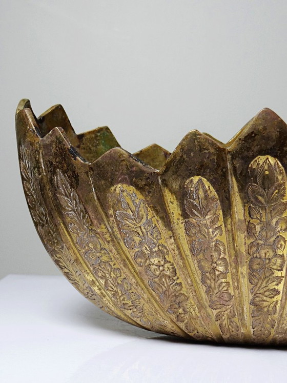 Antique Indian planter in engraved brass, circa 1920-1940 – Artisanat, Decorative Objects (photo 5 of 13)