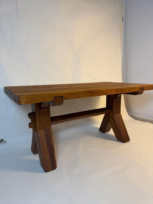 Brutalistische eettafel, massief eiken, De Puydt vintage