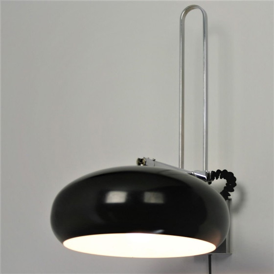 Image 1 of Zware Bauhaus stijl wandlamp in zwart en chroom, jaren 70/80