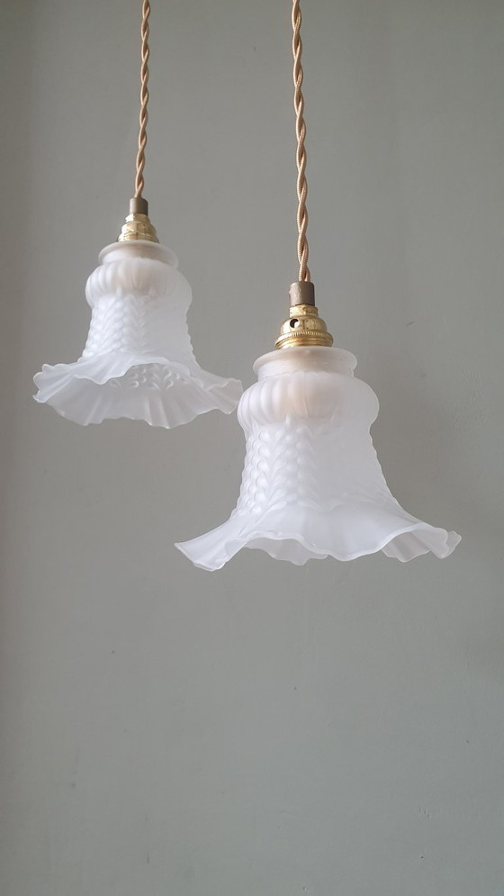 Set di lampade a sospensione vintage antiche in vetro satinato. – Metal (photo 5 of 18)