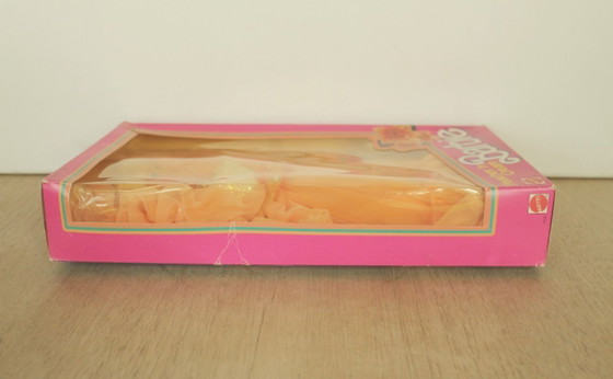 Image 1 of L'iconica Barbie Peaches 'n Cream n. 7926, Taiwan 1984