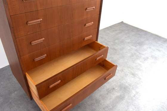 Image 1 of Deense teakhouten ladekast uit het midden van de 20e eeuw, jaren 60.