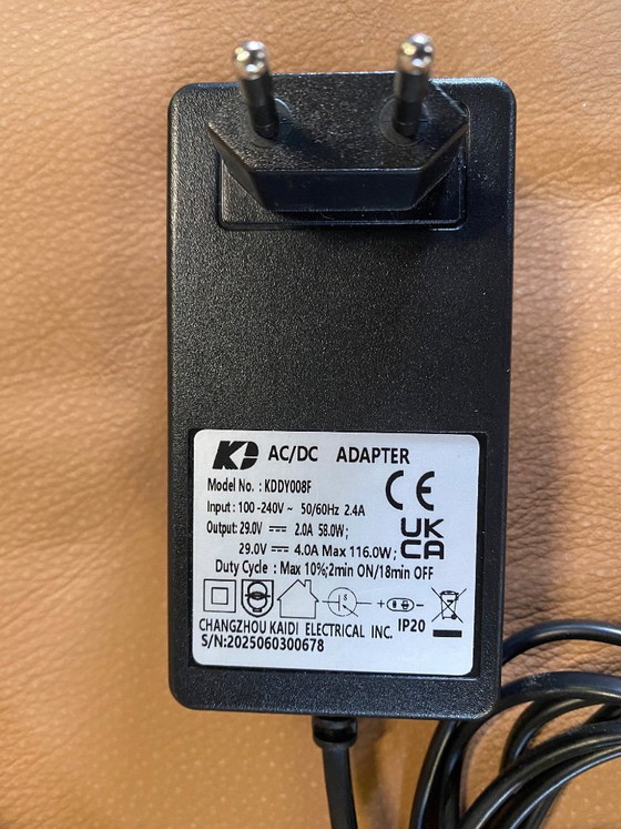 Image 1 of Set of 2 Kuka Home Motorized Recliners with Battery Packs – New Condition