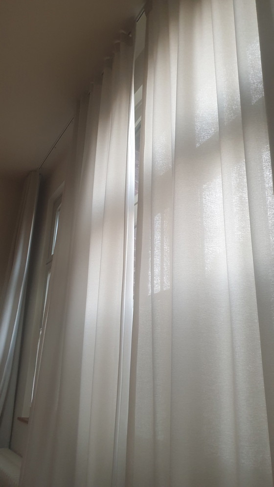 Image 1 of Nieuwe beige gordijnen - elegant en lang