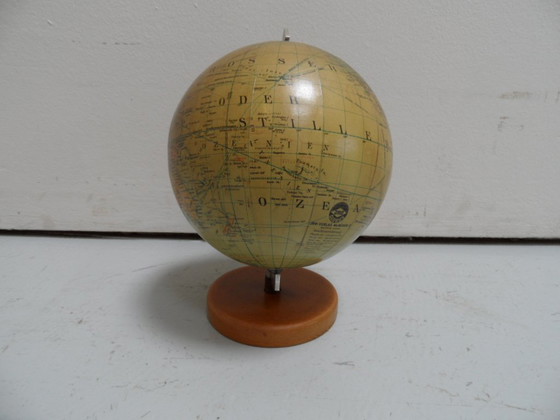 Image 1 of Globo antiguo