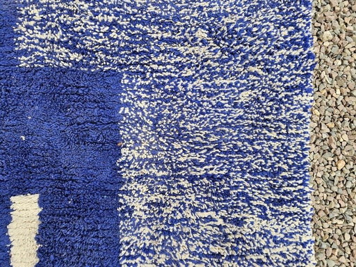 Handwoven natural wool rug, traditionally handmade, size 1.5/2.5 m
