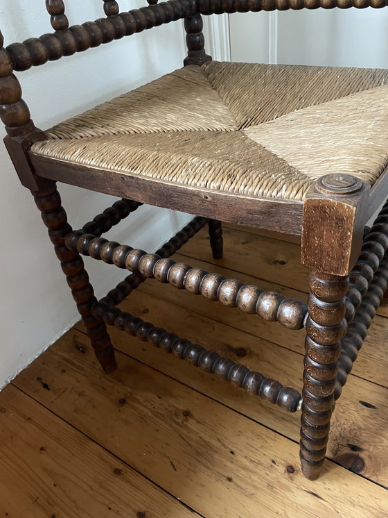 Image 1 of Mooie oude Bobbin hoeksteen