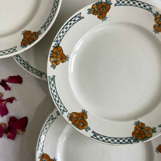 Image 1 of 6 antieke ijzerstenen dessertborden van Moulin des Loups en Hamage, meidoornmotief