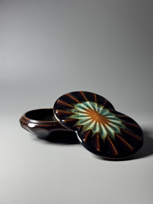 Thulin, Bélgica, década de 1930, caja con tapa Art Déco, modelo 783, esmalte: Vulcan