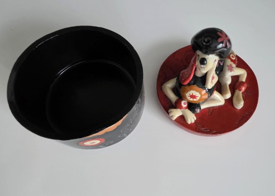 Ceramic dog on jewelry/trinket box, 80s, Decorative Objects, Black (photo 9 of 13)