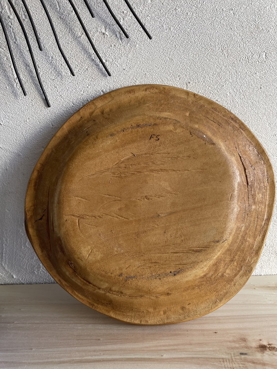 Image 1 of Plat bois primitif vintage 