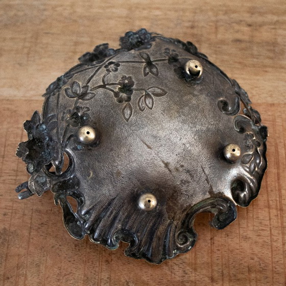Petit plat ancien Art Nouveau : orné de gnomes et de motifs floraux – Objets déco, Brass (photo 7 of 13)