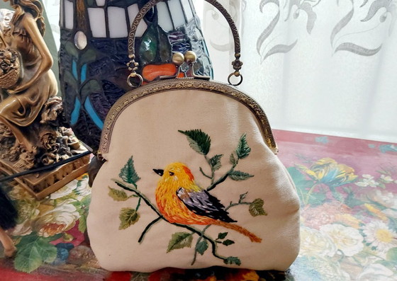 Image 1 of Bolso de diseño, hecho a mano, con bordados.