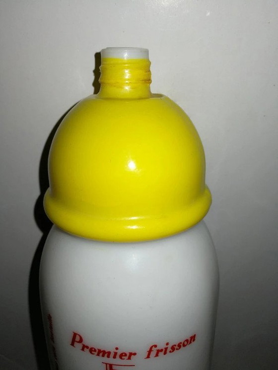 Image 1 of Rare Biberon Ancien en Porcelaine / Déco Rétro Vintage 60's