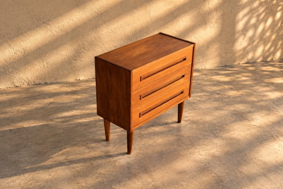 Vintage small chest of drawers | cabinet | 1960s | Danish – Wood (photo 5 of 5)